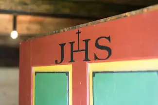 Detail alte erhaltene Tür Giatla Hof